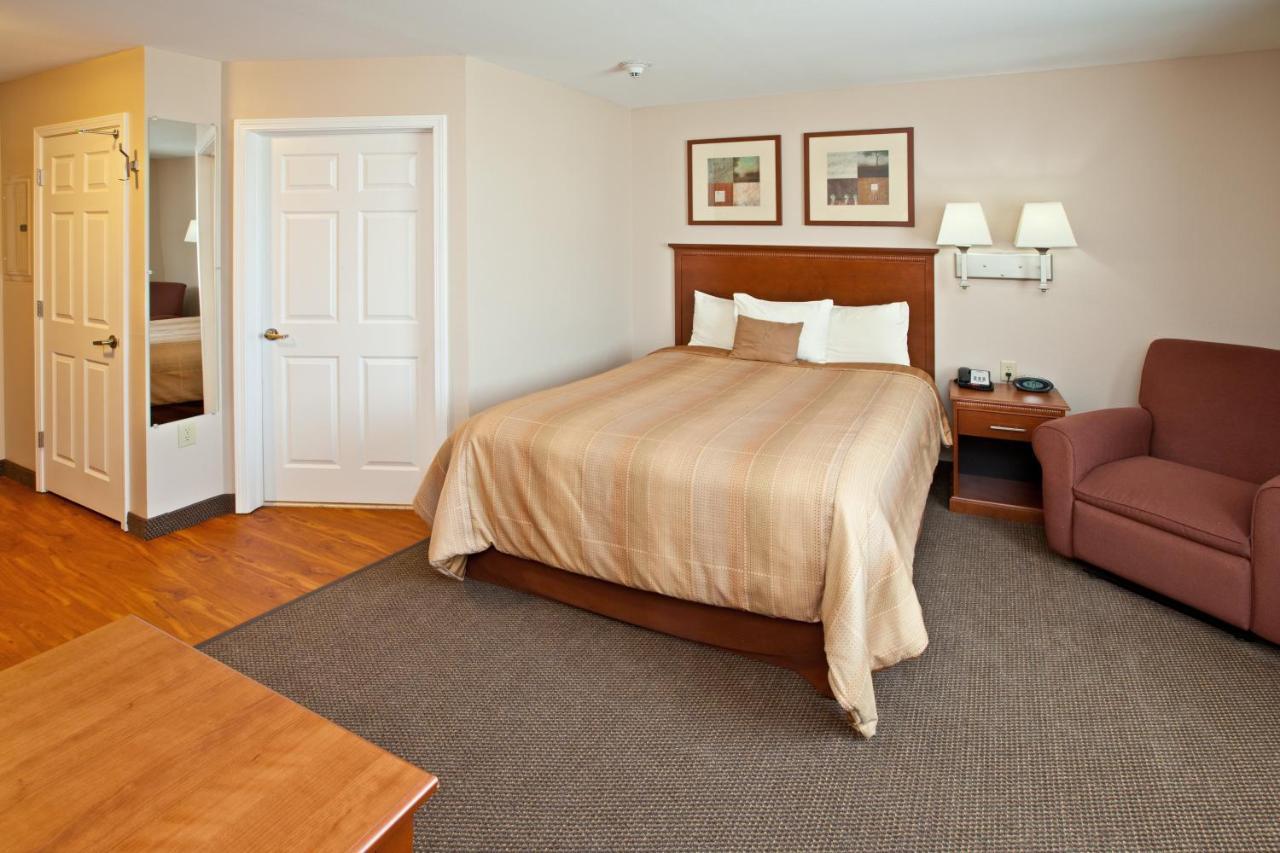 Candlewood Suites Louisville North, An Ihg Hotel Clarksville Zewnętrze zdjęcie